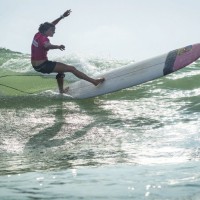 ウイメンズロングボーダーのワールドチャンプを決める一回だけのツアーイベント@中国