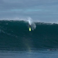 ヨーロッパトップクラスのビッグウェイブサーファーのサンチョが攻めるトドス・サントス