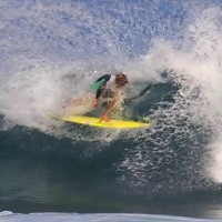 サーフィンの聖地オアフ島ノースショアでのエリック・ガイゼルマンのフリーサーフィン