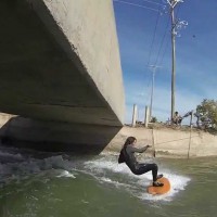 何としてもサーフィンしたくて生まれたアルゼンチンの極小リバーサーフィン事情