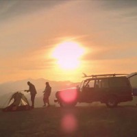 カシア・ミーダーが出演するビリー&ノラのMV