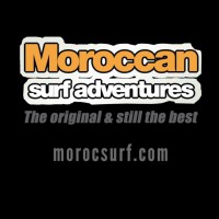 幅広いボードで楽しむモロッコの波