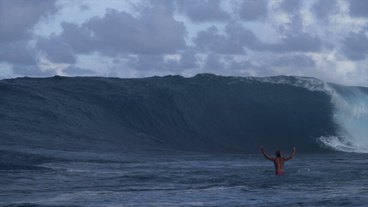 ポンペイのPパスでビッグバレルを当てたソリ・ベイリー