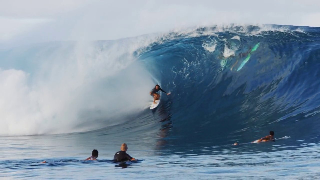 17歳サーファーガールのチョープーへの挑戦：フランキー・ハラー