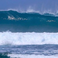 真価を発揮したメンタワイ諸島のハードブレイク「バンク・ヴォルツ」