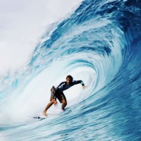 究極コンディションで明日開催が濃厚なビラボン・プロ・タヒチ