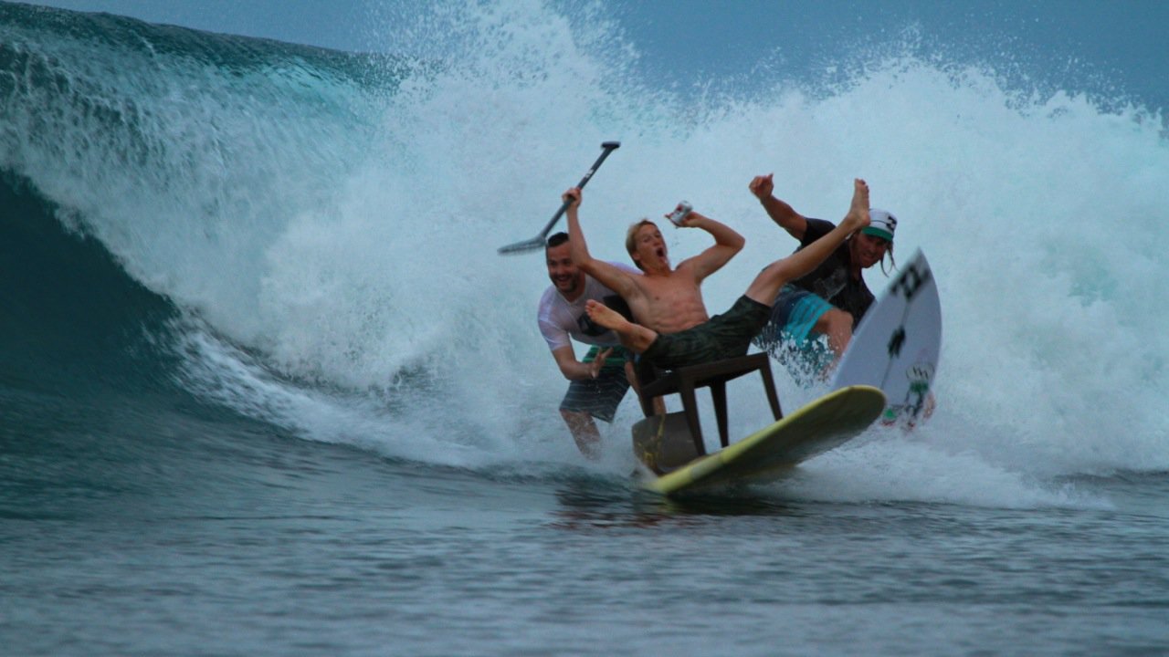 SUPを使って遊ぶファンセッションinメンタワイ諸島