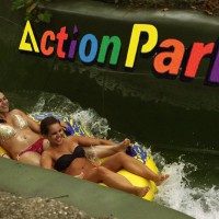 世界で最も過激なウォーターパーク「アクション・パーク」