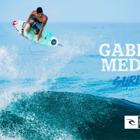 得意のエアーで飛びまくるフリーセッション:ガブリエル・メディナ