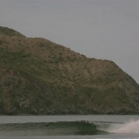 コスタリカでのフリーサーフ:アドリアーノ・デ・スーザ