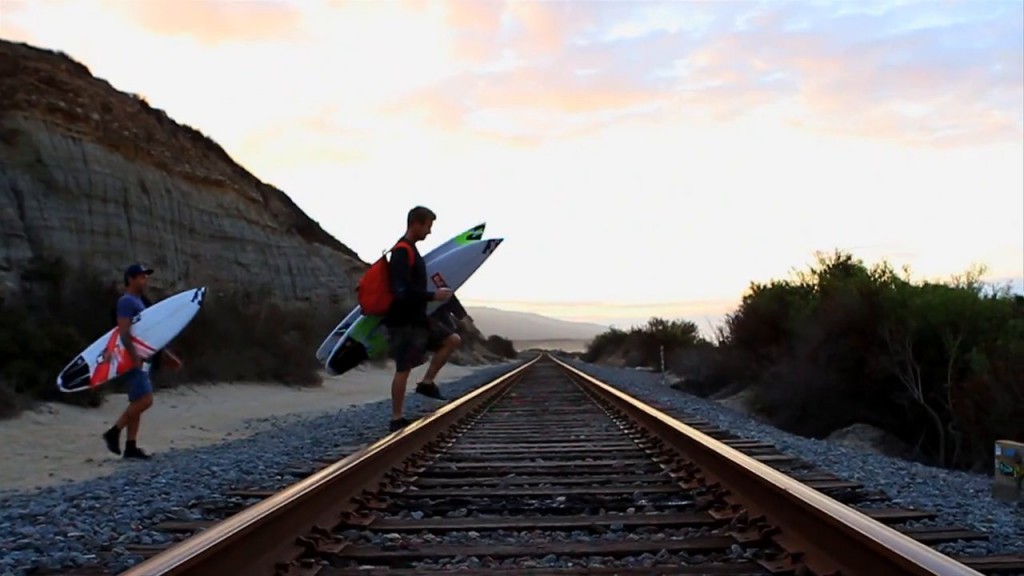 ローワーズでのウォームアップサーフ：タジ・バロウ