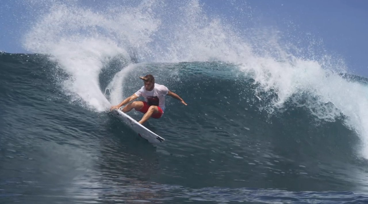 コフィン兄弟のYoung Wise Tailsからリリースされたサーフムービー「Wildfire」