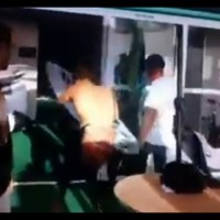 サーフボードを3ピースに破壊するほど荒れたケリーの動機とは！？