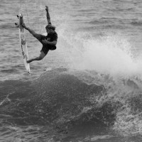 ニュージーランドのトップサーファーが行くインドネシア：リカルド・クリスティ