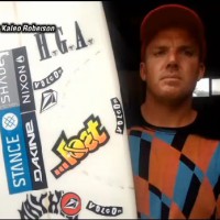 マウイ島でサメに襲われながらも無事に生還したサーファーの武器とは!?