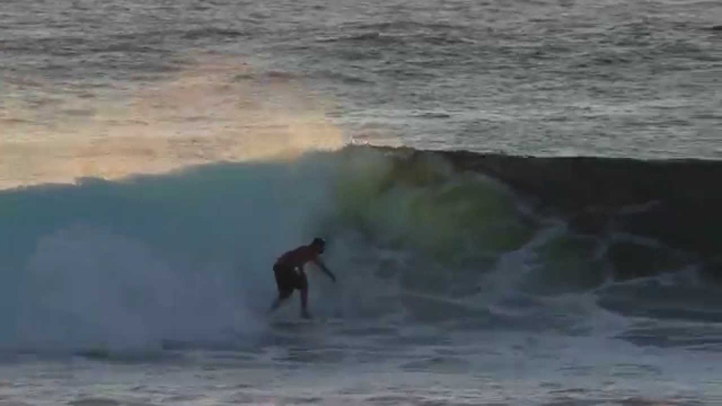 WA州北西部でフリーサーフ：クレイ・マルゾ