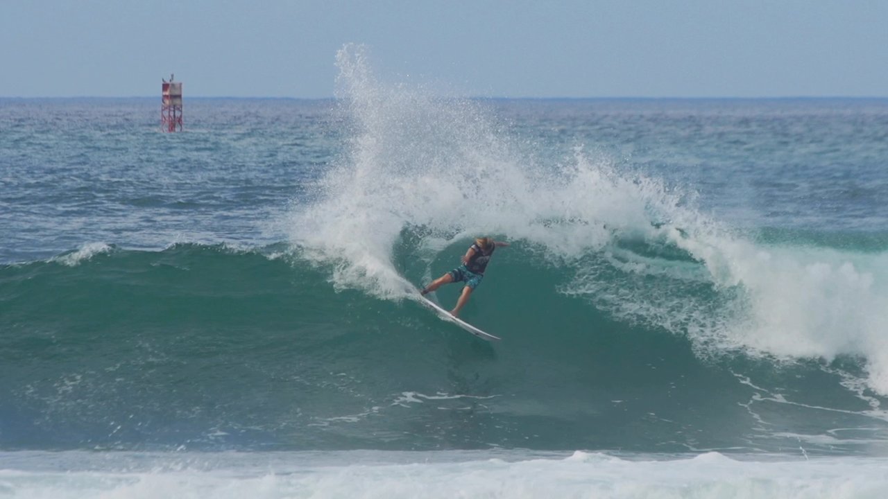 リーフ ハワイアン プロ出場のコナー コフィンを密着映像 サーフィン動画ニュース World Surf Movies