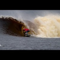 こんな良い波で！？サーソーで開催されたイギリスのウイメンズ部門プロイベント