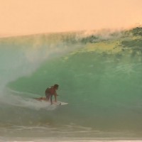 インドネシアの人気サーフエリア巡り：ジェロニモ・ヴァルガス