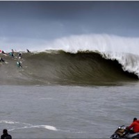 今シーズン初の本格的なセッションとなった北カリフォルニアのマーヴェリックス