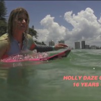 ワールドツアー入りが確実視される若手サーファーガール:ホリー・デイズ・コフィー