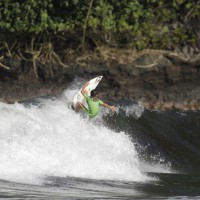 マウイ島から世界を目指す11歳の若手サーファー:ジャクソン・バンチ