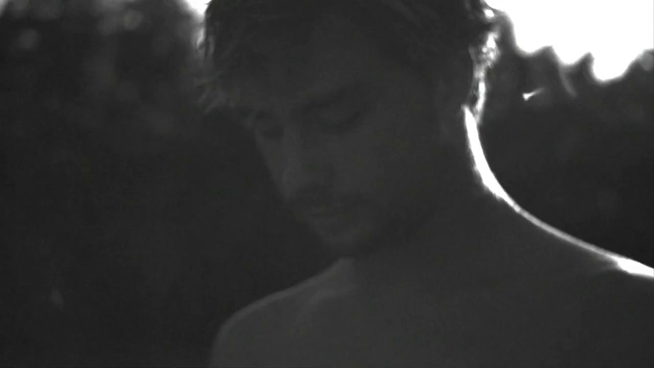 若手ブラジリアンサーファーのハワイ映像:ルーカス・シルヴェイラ