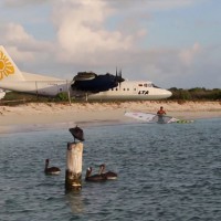 風を求めてウインドサーファーが辿り着いた空港