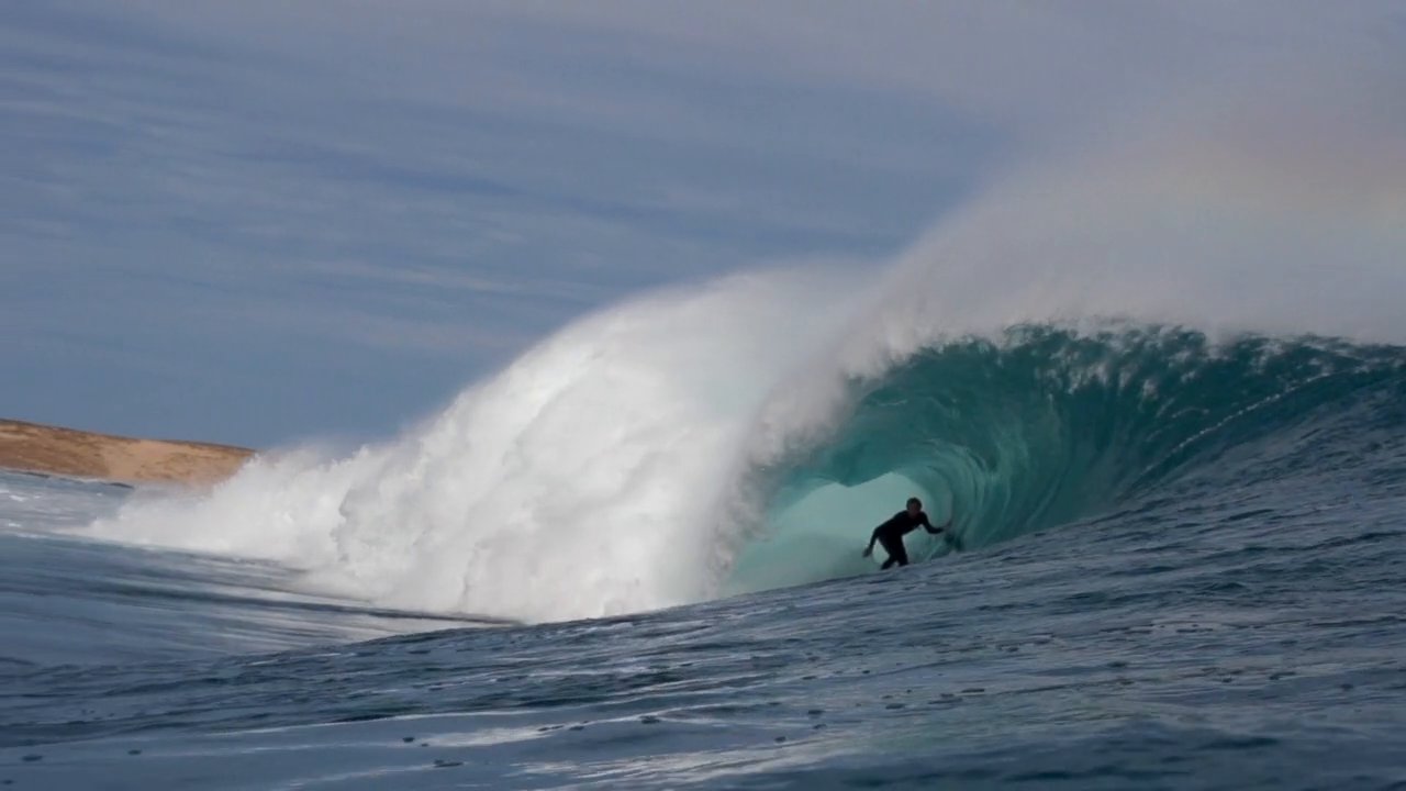 ワイルドなオーストラリア西海岸でバレルセッション：ジェイコブ・ウィルコックス