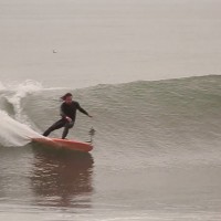 エッグで乗るサンディエゴのリーフブレイク：デヴォン・ハワード