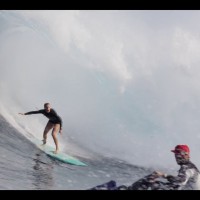 シーズン最大スウェルがヒットしたマウイ島ジョーズにおけるネット動画のベスト映像