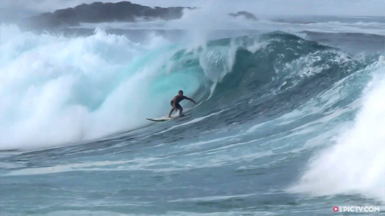 ワイメアのレフトを狙い続けるマーク・ヒーリー