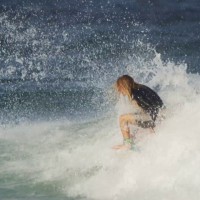 世界各地でのフリーサーフ:ルーク・ハインド