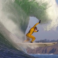 家庭とサーフィンを両立させるマーヴェリックスサーファー:シェーン・デズモンド