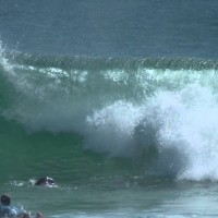 サーフィン中のアクシデントに見舞われたジョンジョン・フローレンス@ゴールドコースト