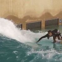 チッパ・ウィルソンのエアー全開のウェイブプール映像