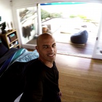 ケリー・スレーター×家具ブランド「PBteen」:コラボ商品のリリース