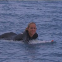 片腕でチョープーにチャージ:ベサニー・ハミルトン