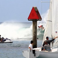 オアフ島サウスショアでのサーフ映像:メイソン・ホー