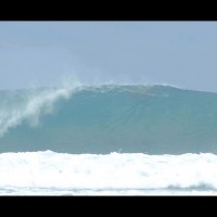 インドネシアを彷彿させるマウイ島のパーフェクトバレル