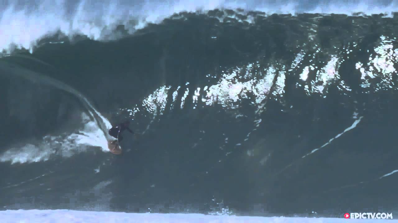 今年一番のスウェルが入ったホセゴー（フランス）：ベンジャミン・サンチス