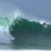 南カリフォルニアが誇るエグ波スポット「ザ・ウェッジ」の昨シーズンからの映像コンピ