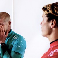 ツアーノートbyハーレー:ミックへのシャークアタック後の反応@南アフリカ