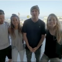 ケリア・モニーツが彼氏や仲間とカリフォルニアをロードトリップ：パート1