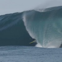 視点を変えた撮影で恐怖心が増すビッグウェイブ@ザ・ライト(西オーストラリア)