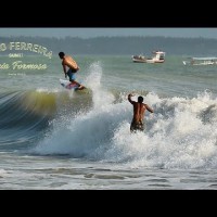 すでにケリーを二度破ったツアールーキーのバックサイドサーフ：イタロ・フェレイラ