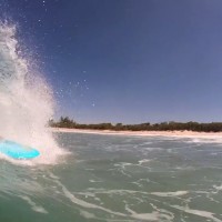 キャッチサーフのビーターでフィンレスセッション:ジュリアン・ウィルソン