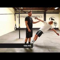 自宅でも鍛えられるTRXを使ったサーファー向けトータルトレーニングメニュー