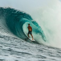 フリーサーファー宣言直後にリリースしたサーフ映像：ルーク・デイヴィス