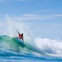 WSLが運営するプロサーフィンツアーの「WCT」と「WQS」について